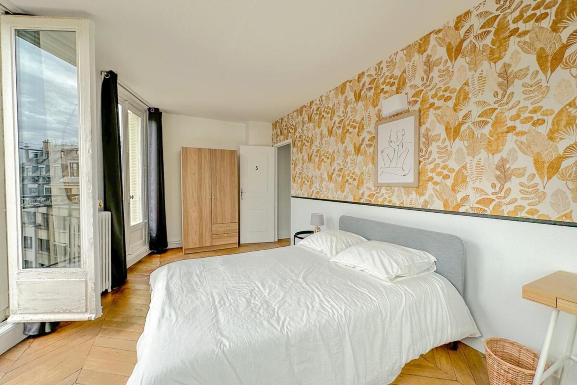 Flexliving - - Septembre * Parijs