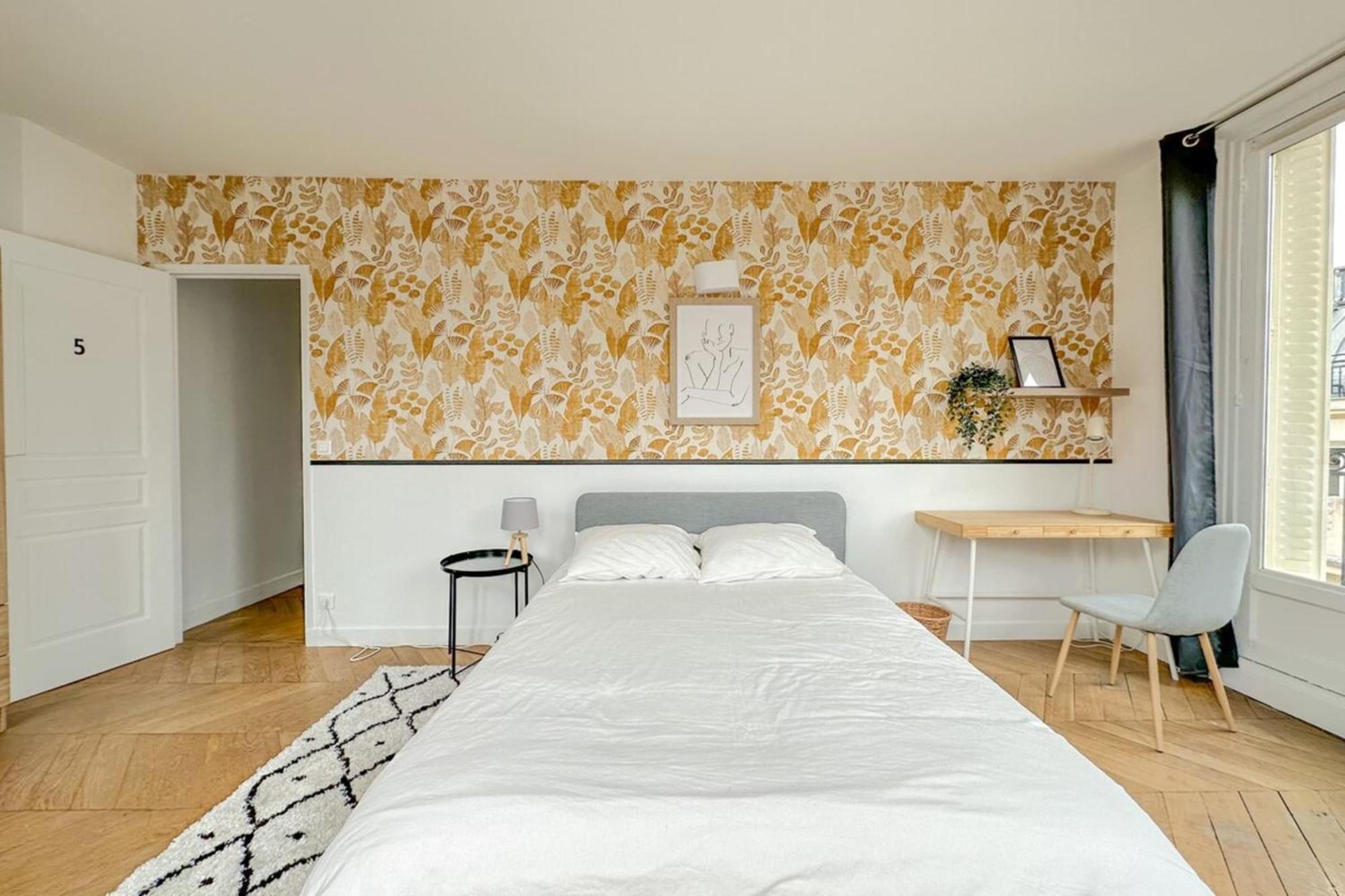 Flexliving - - Septembre * Parijs