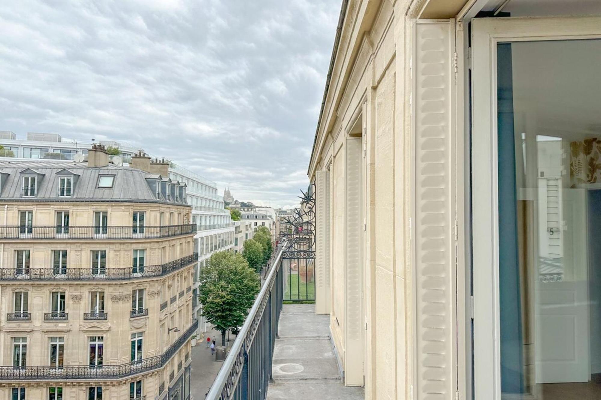Flexliving - - Septembre * Parijs
